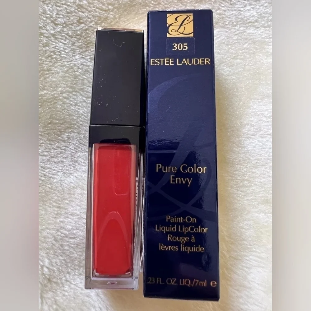 Estee Lauder Pure Color Envy Paint-On Liquid Vinyl Lipstick Patently Peach 🍑